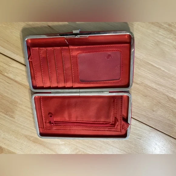 Zebra print wallet in good shape. See pictures for details & condition - Picture 5 of 5